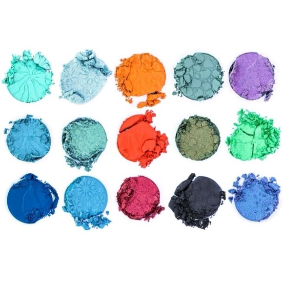 Nomad Iceland Fire & Ice Eyeshadow Palette - Picture 6 of 16